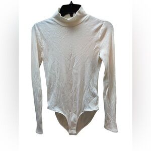 ❤️ GAP CREAM RIBBED LONG SLEEVE BODYSUIT SIZE SMALL